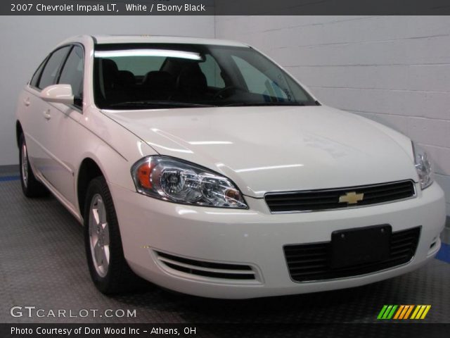2007 Chevrolet Impala LT in White