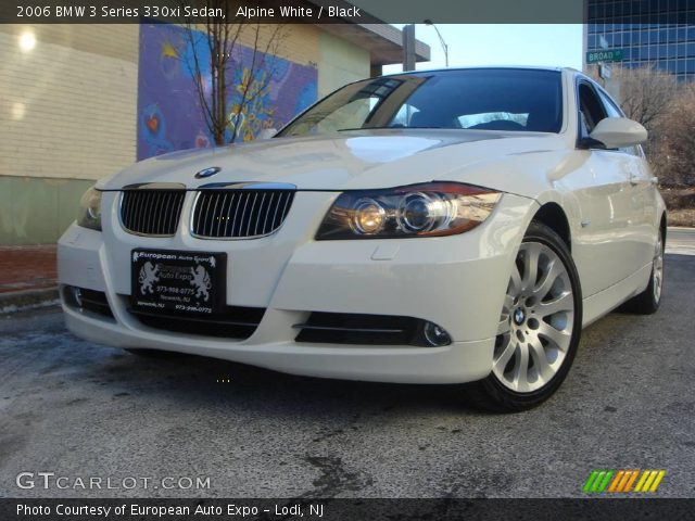 2006 BMW 3 Series 330xi Sedan in Alpine White