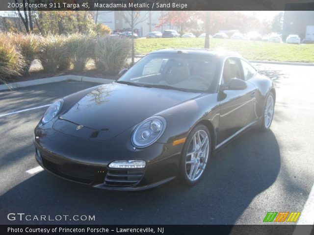 2009 Porsche 911 Targa 4S in Macadamia Metallic