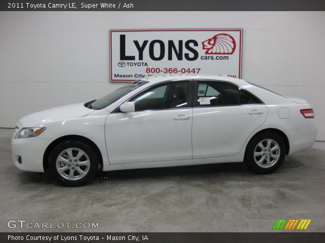 2011 Toyota Camry LE in Super White