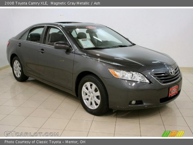 2008 Toyota Camry XLE in Magnetic Gray Metallic