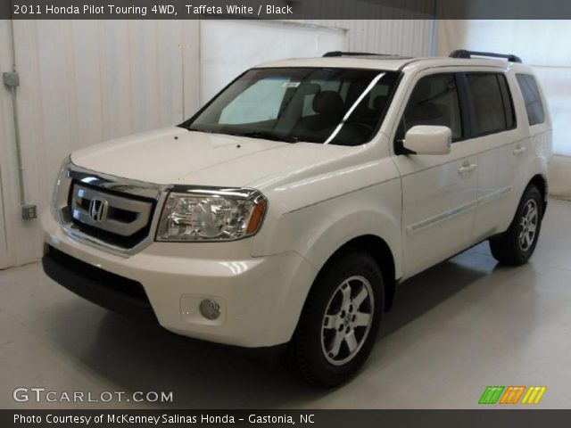 2011 Honda Pilot Touring 4WD in Taffeta White