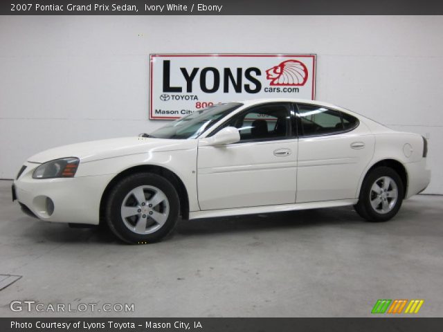 2007 Pontiac Grand Prix Sedan in Ivory White