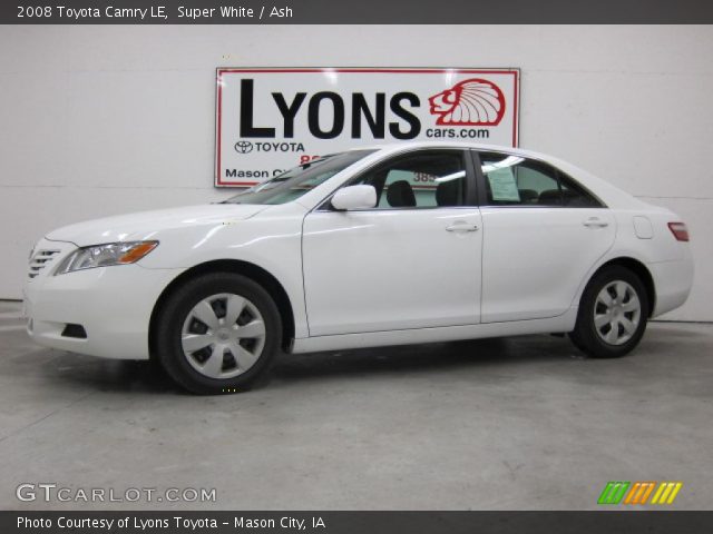 2008 Toyota Camry LE in Super White
