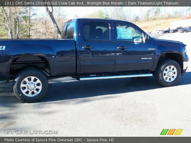 2011 GMC Sierra 2500HD SLE Crew Cab 4x4 in Midnight Blue Metallic