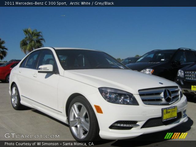 2011 Mercedes-Benz C 300 Sport in Arctic White