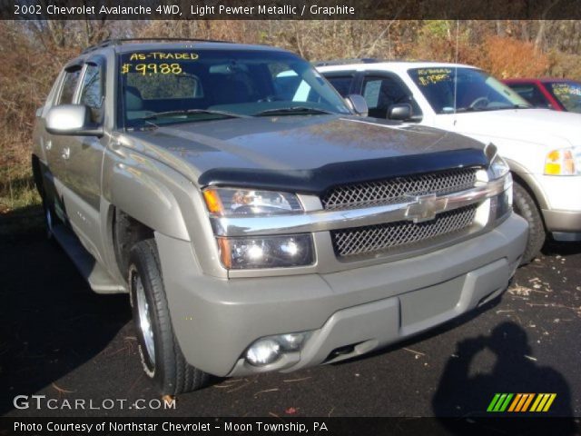 2002 Chevrolet Avalanche 4WD in Light Pewter Metallic