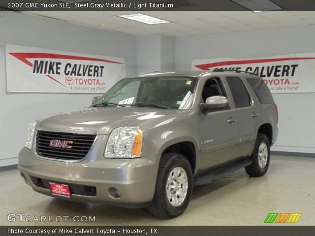 2007 GMC Yukon SLE in Steel Gray Metallic