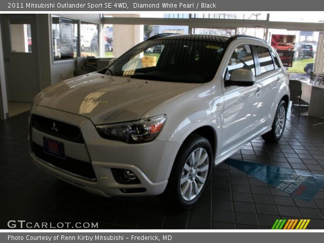 2011 Mitsubishi Outlander Sport SE 4WD in Diamond White Pearl