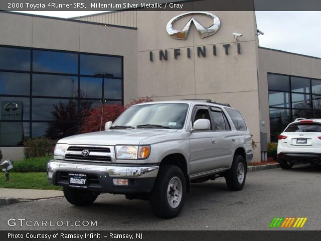 2000 Toyota 4Runner SR5 in Millennium Silver Metallic