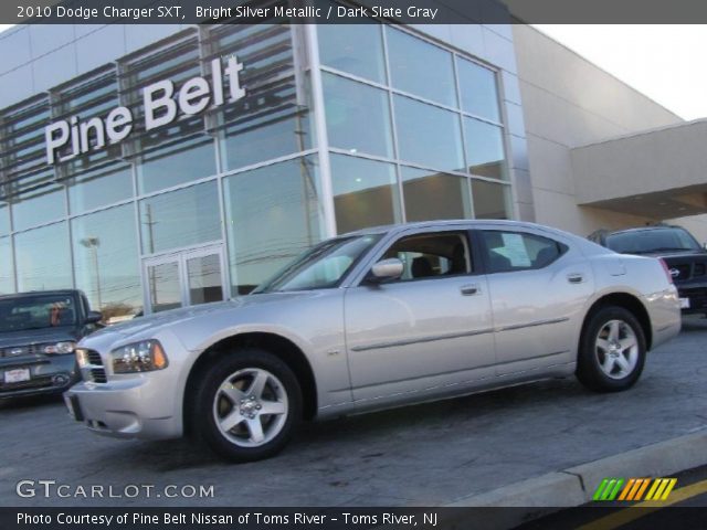 2010 Dodge Charger SXT in Bright Silver Metallic