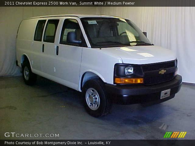 2011 Chevrolet Express 2500 Work Van in Summit White