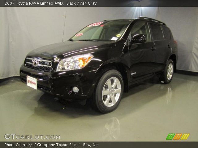 2007 Toyota RAV4 Limited 4WD in Black