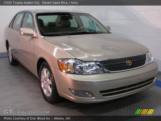 2000 Toyota Avalon XLS in Desert Sand Mica