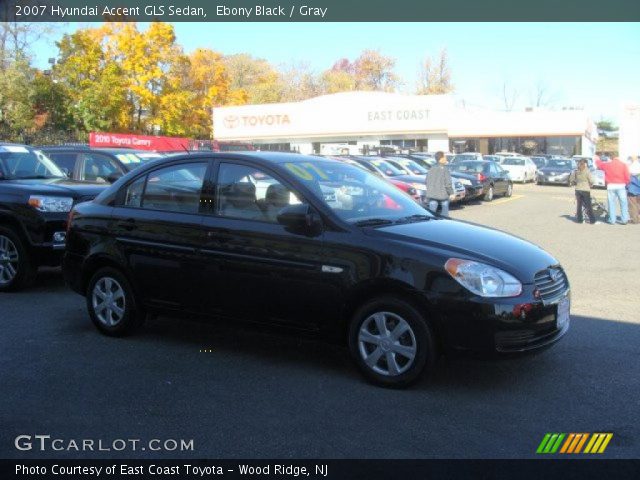 2007 Hyundai Accent GLS Sedan in Ebony Black
