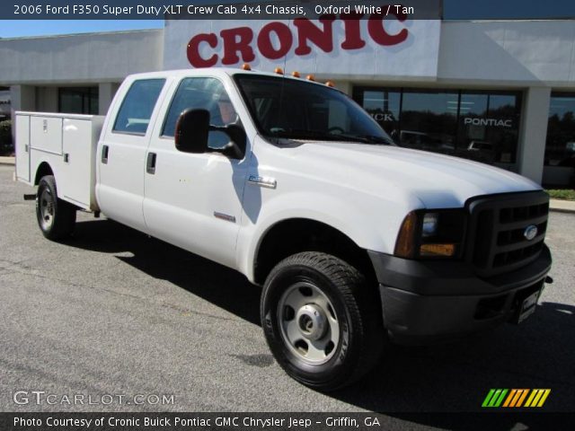 2006 Ford F350 Super Duty XLT Crew Cab 4x4 Chassis in Oxford White