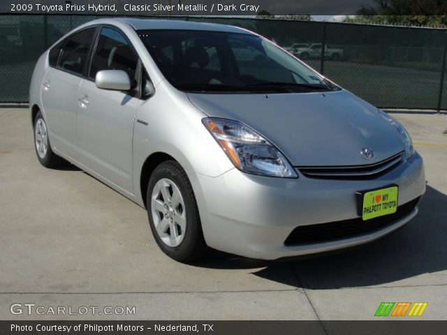 2009 Toyota Prius Hybrid in Classic Silver Metallic