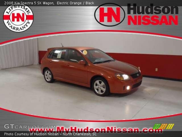 2008 Kia Spectra 5 SX Wagon in Electric Orange