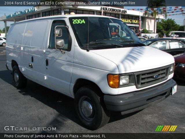 2004 Ford E Series Van E250 Commercial Utility in Oxford White