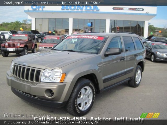 2006 Jeep Grand Cherokee Laredo in Light Khaki Metallic