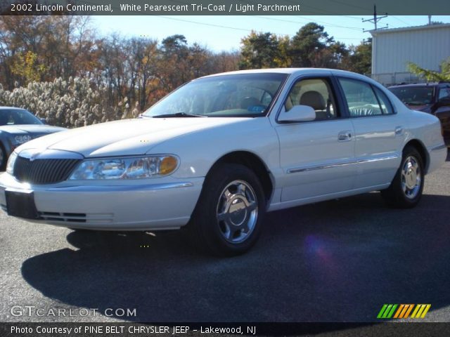 2002 Lincoln Continental  in White Pearescent Tri-Coat