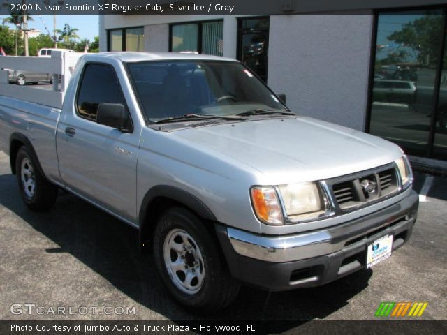 2000 Nissan Frontier XE Regular Cab in Silver Ice