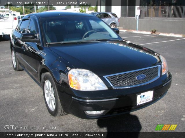 2005 Ford Five Hundred SEL in Black