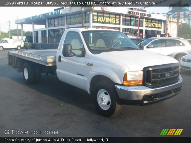 1999 Ford F350 Super Duty XL Regular Cab Chassis in Oxford White