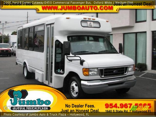 2005 Ford E Series Cutaway E450 Commercial Passenger Bus in Oxford White