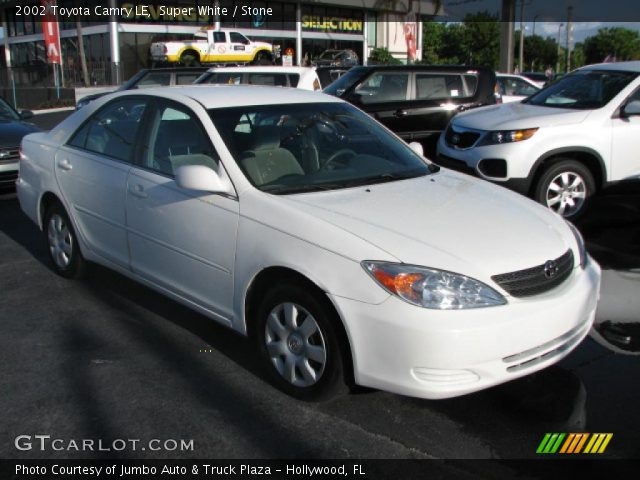 2002 Toyota Camry LE in Super White