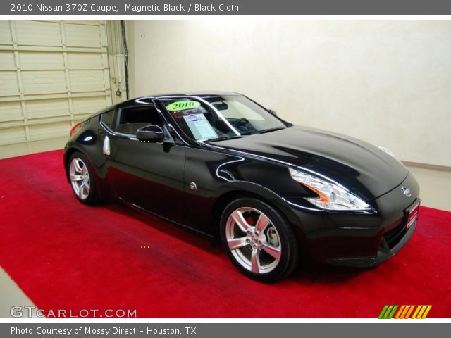 2010 Nissan 370Z Coupe in Magnetic Black