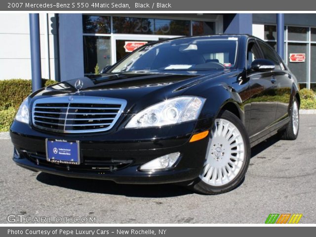 2007 Mercedes-Benz S 550 4Matic Sedan in Black