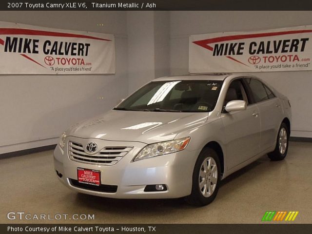2007 Toyota Camry XLE V6 in Titanium Metallic