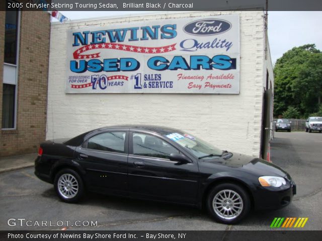 2005 Chrysler Sebring Touring Sedan in Brilliant Black