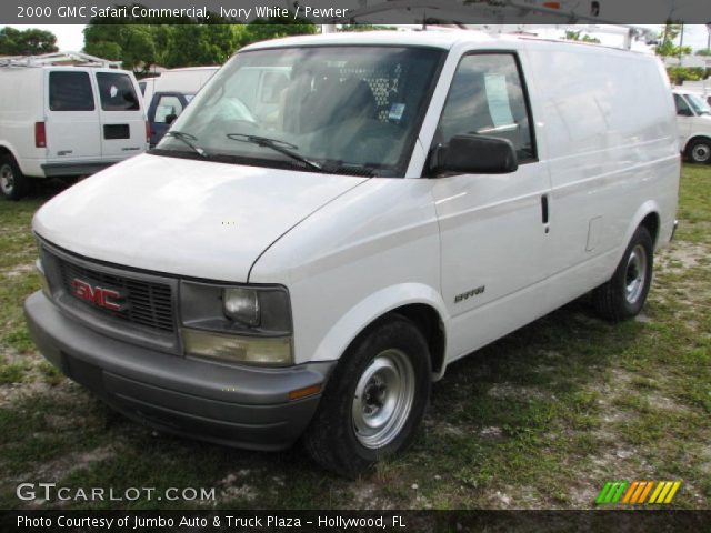 2000 GMC Safari Commercial in Ivory White