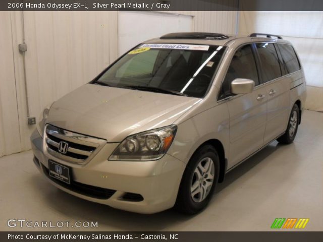 2006 Honda Odyssey EX-L in Silver Pearl Metallic