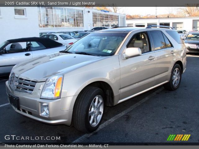 2005 Cadillac SRX V8 in Sand Storm