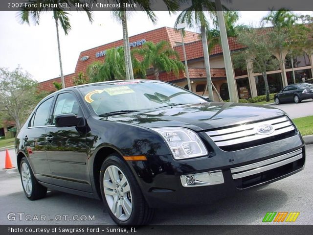 2007 Ford Fusion SEL in Black