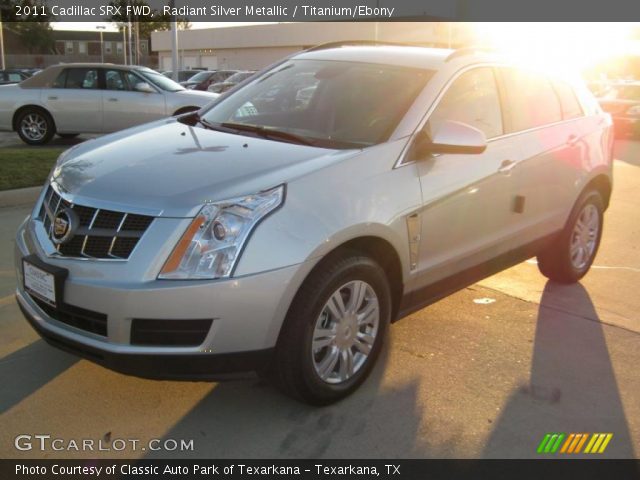2011 Cadillac SRX FWD in Radiant Silver Metallic