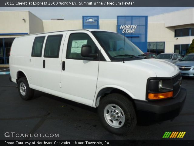 2011 Chevrolet Express 2500 Work Van in Summit White
