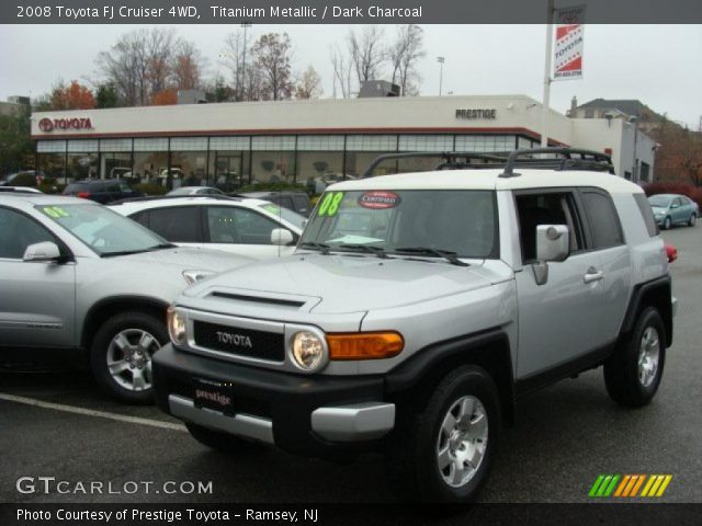 2008 Toyota FJ Cruiser 4WD in Titanium Metallic