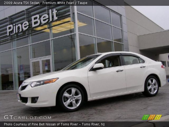 2009 Acura TSX Sedan in Premium White Pearl