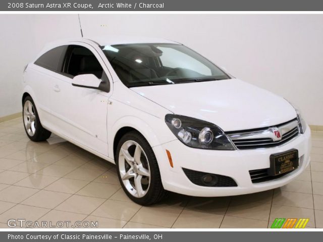 2008 Saturn Astra XR Coupe in Arctic White