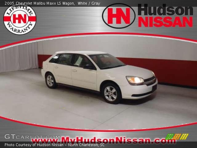 2005 Chevrolet Malibu Maxx LS Wagon in White