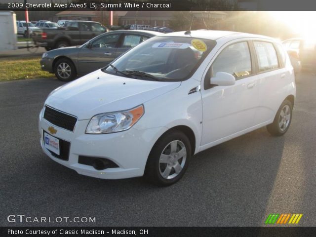 2009 Chevrolet Aveo Aveo5 LS in Summit White