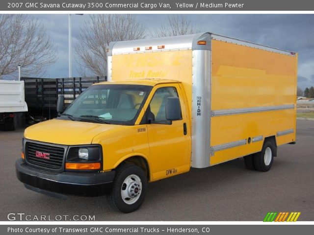 2007 GMC Savana Cutaway 3500 Commercial Cargo Van in Yellow