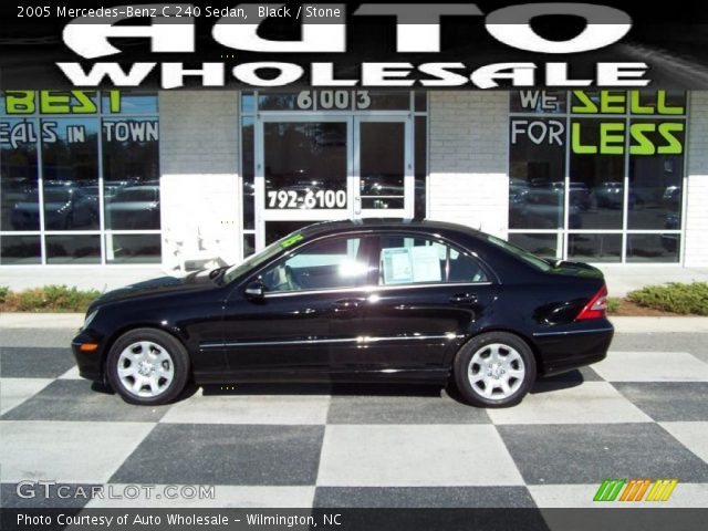 2005 Mercedes-Benz C 240 Sedan in Black