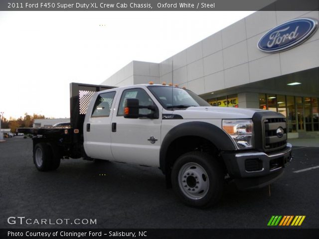 2011 Ford F450 Super Duty XL Crew Cab Chassis in Oxford White