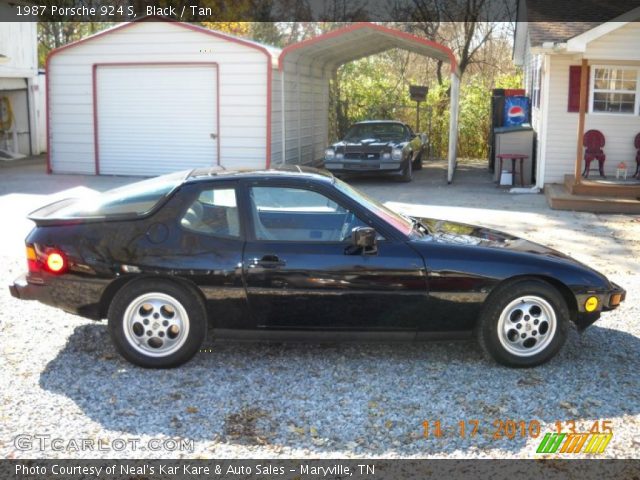 1987 Porsche 924 S in Black