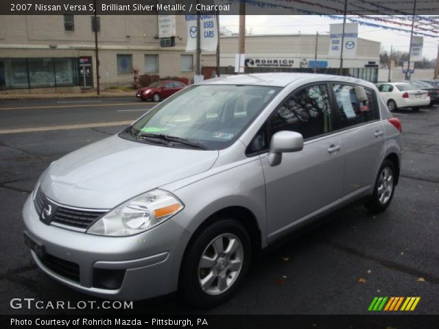 2007 Silver nissan versa